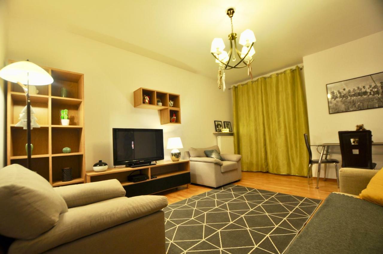 Mlociny Metro Apartment Varsovie Extérieur photo